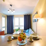 W By Onholidaypl, Kolobrzeg, Ul Kosciuszki 16 *